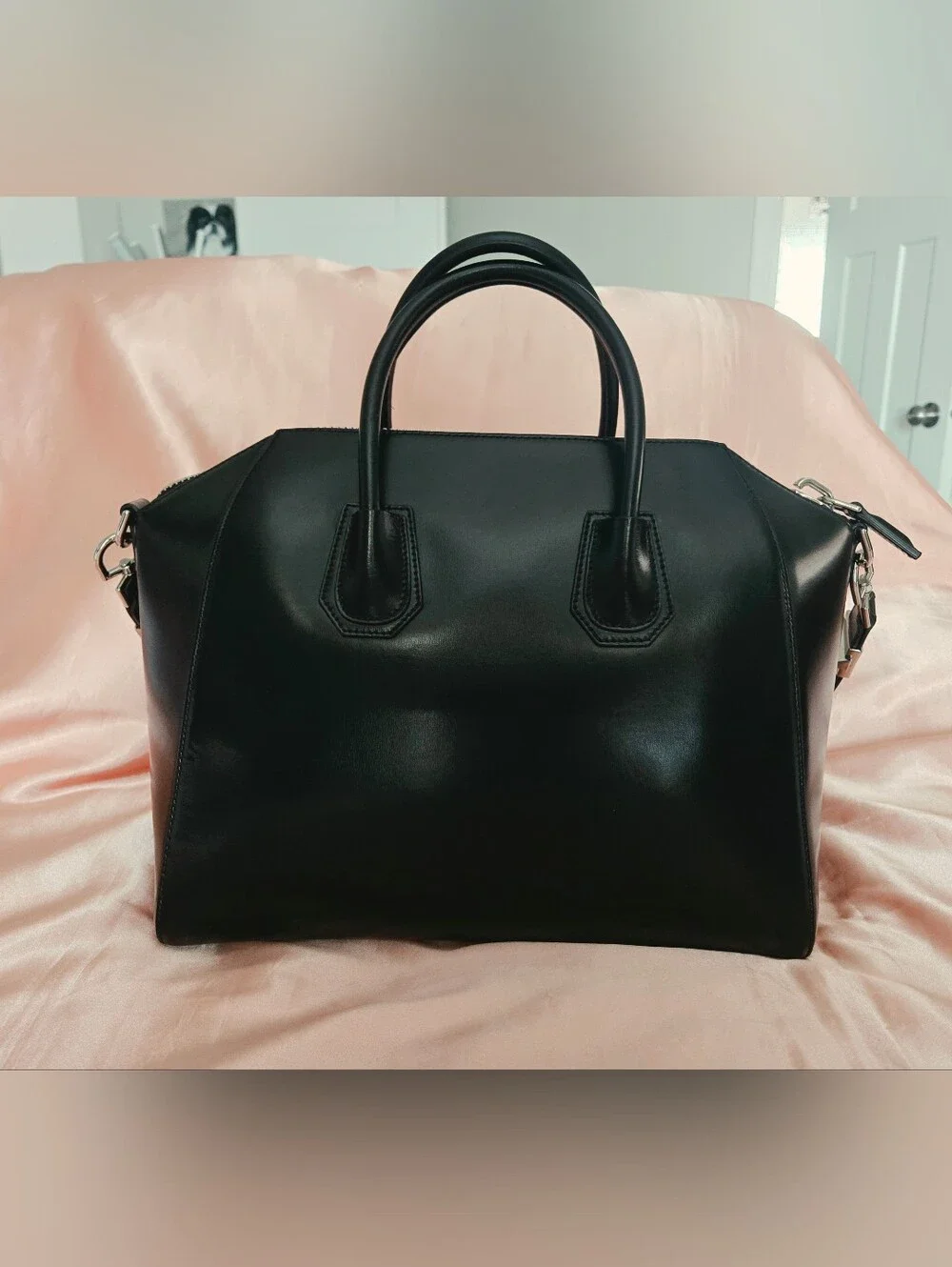 Givenchy Medium Antigona Black Smooth Leather Silver Hardware Authentic